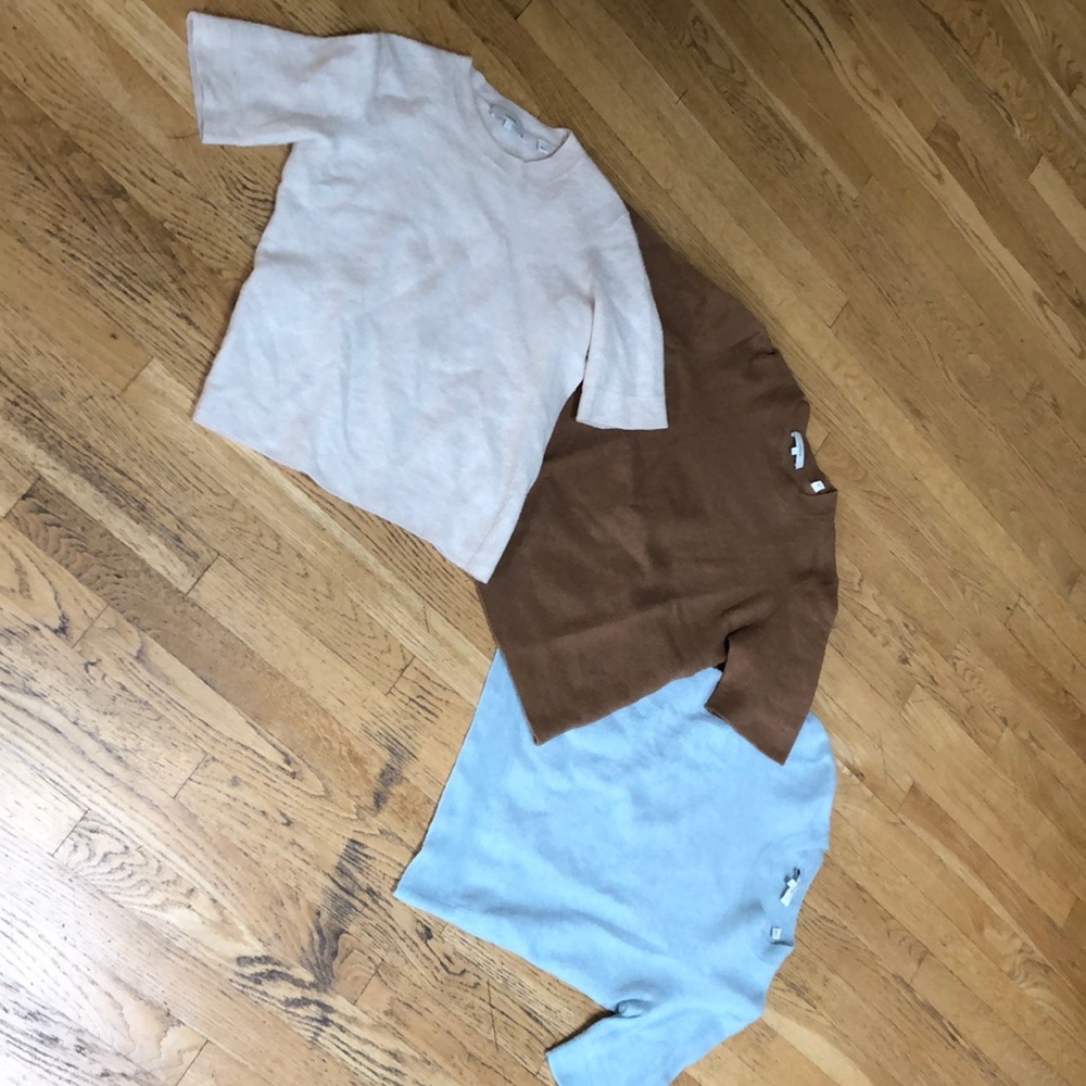Vince cashmere tops size L. Pit to pit 17”. Length 21